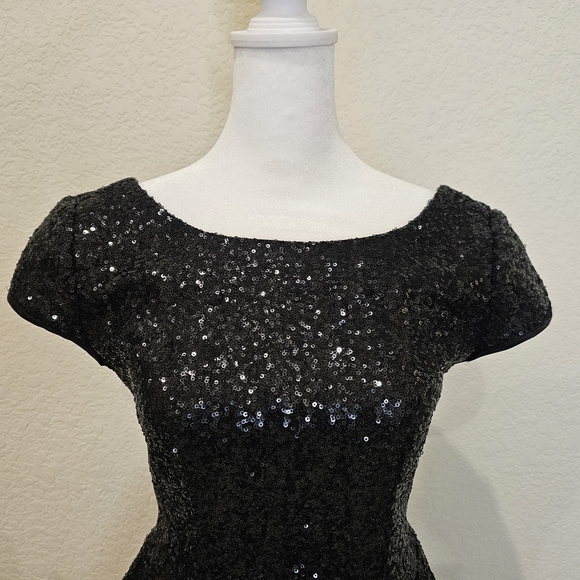 B. Darlin Black Sequin Dress A-line Cap Sleeve Sz 5/6 - Picture 2 of 8